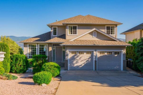 Cheerful 3-bedroom home in West Kelowna